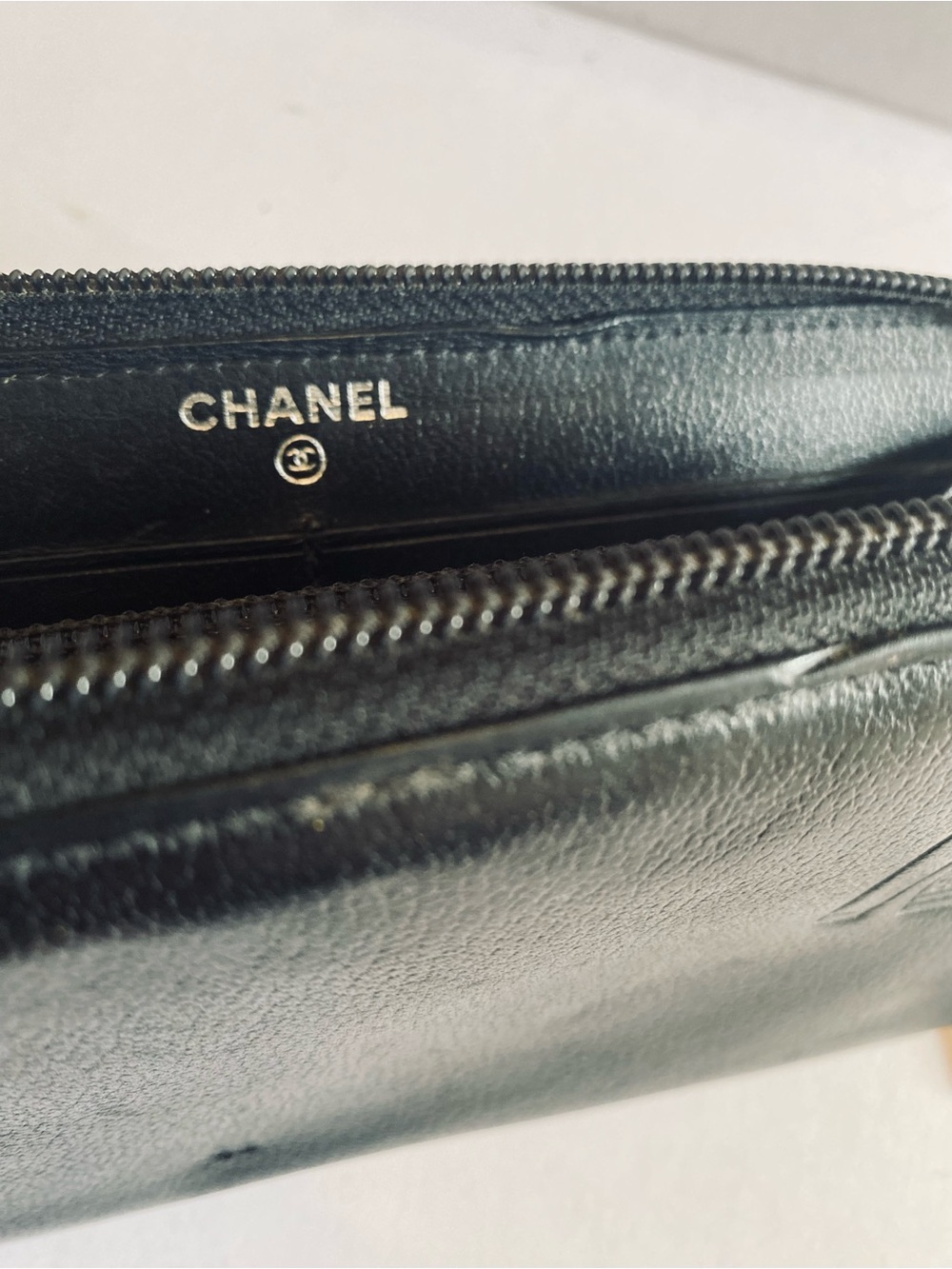 🛍️Chanel RARE Authentic & Vintage CC Jacket Motif Long Zip Around Zippy Wallet - Picture 12 of 16